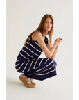 COMPANIA FANTASTICA FALDA MIDI DE PUNTO CON ESTAMPADO DE RAYAS AZUL MARINO Y BLANCO