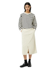 COMPAÑÍA FANTÁSTICA SUDADERA RAYAS BLANCAS Y NEGR
