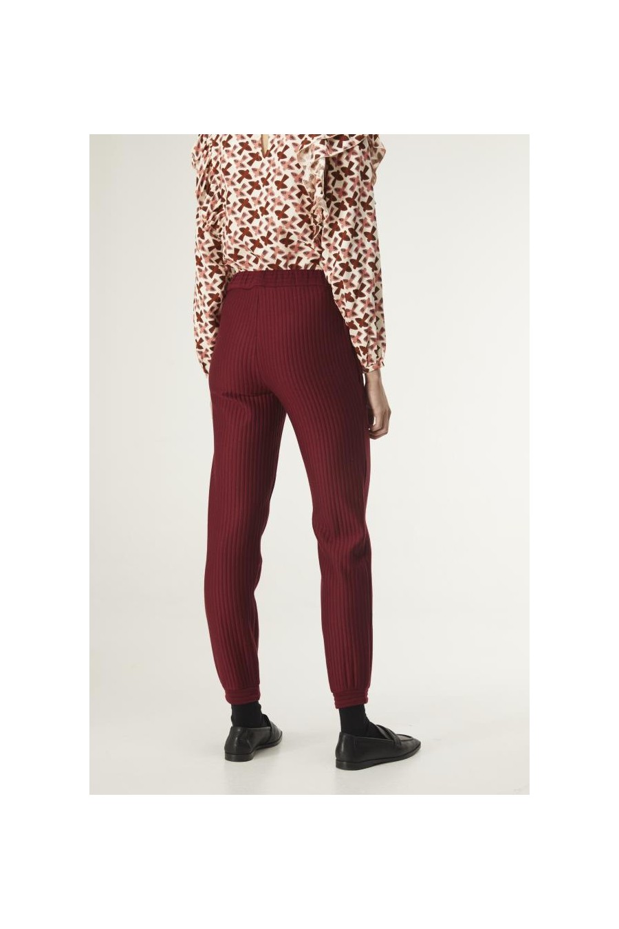 COMPA IA FANTASTICA PANTALON BURDEOS