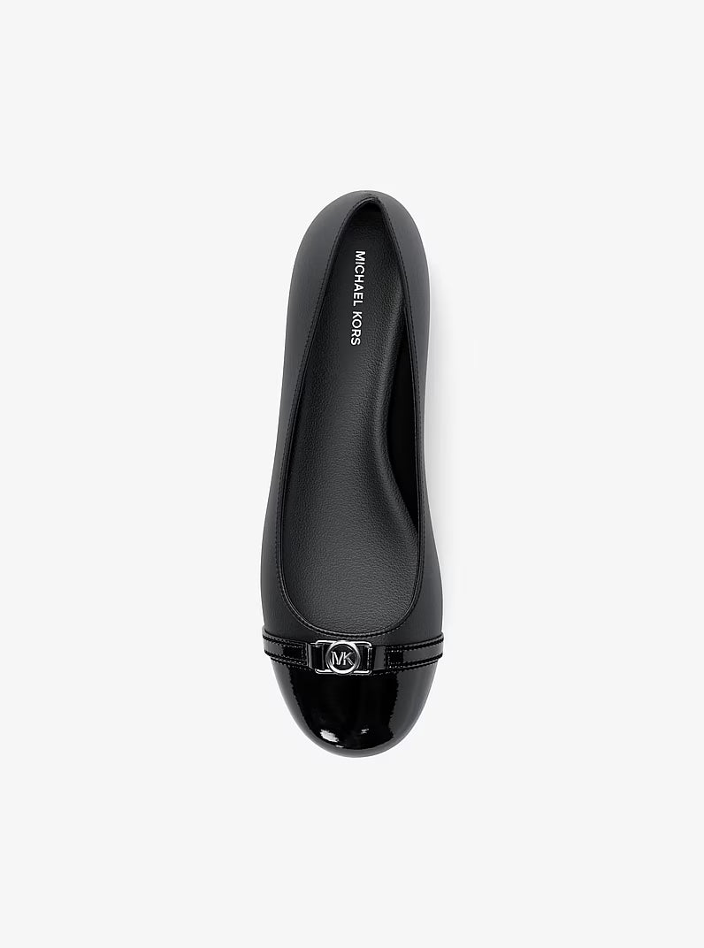MICHAEL KORS MANDY FLAT BLACK