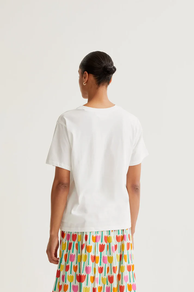 COMPANIA FANTASTICA CAMISETA CON BORDADO DE TULIPA - ROPA
