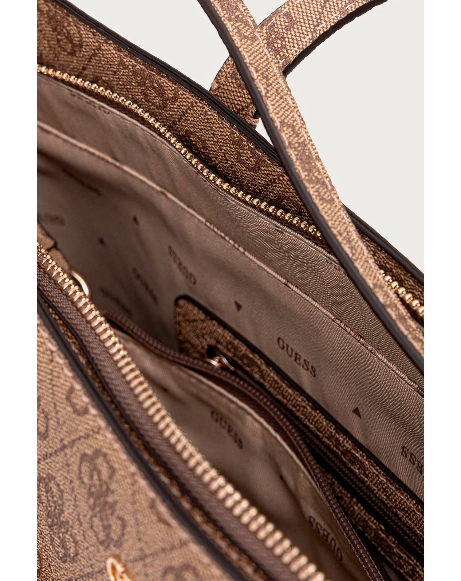 GUESS BRENTON TOP ZIP TOTE LATE LOGO