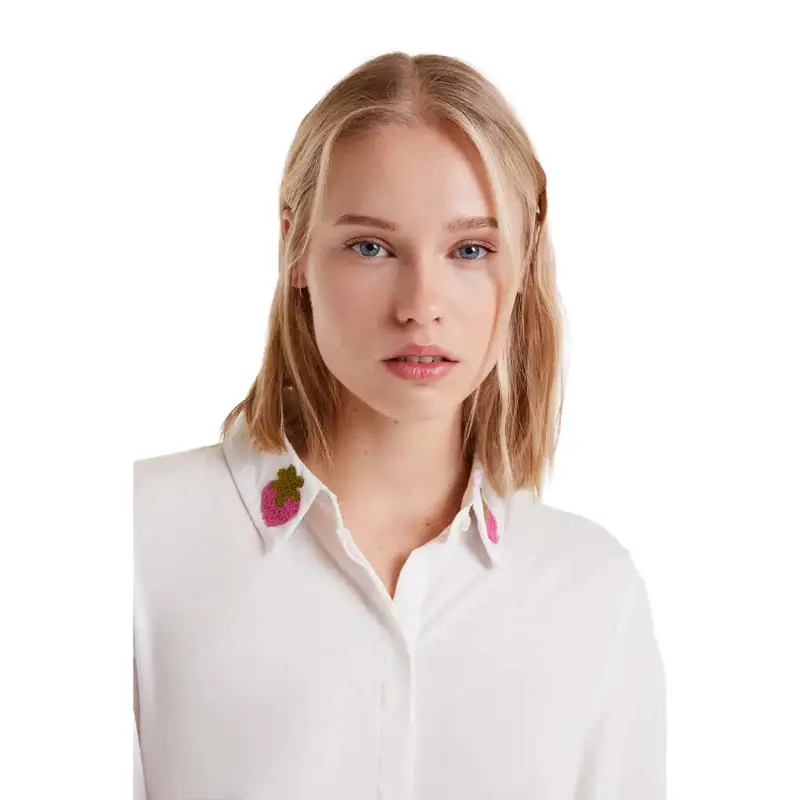 COMPAÑIA FANTASTICA CAMISA BLANCA BORDADO FRESA - textil