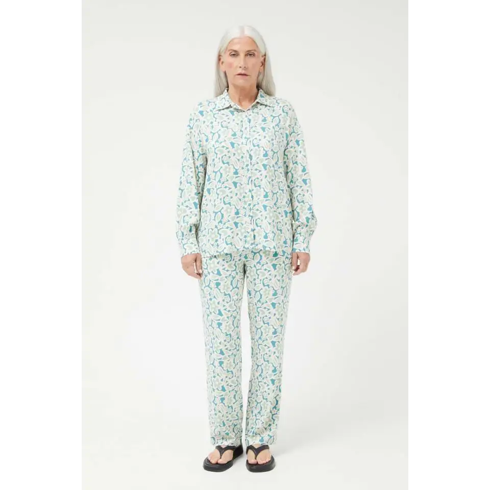 COMPAÑIA FANTASTICA CAMISA DE FLORES