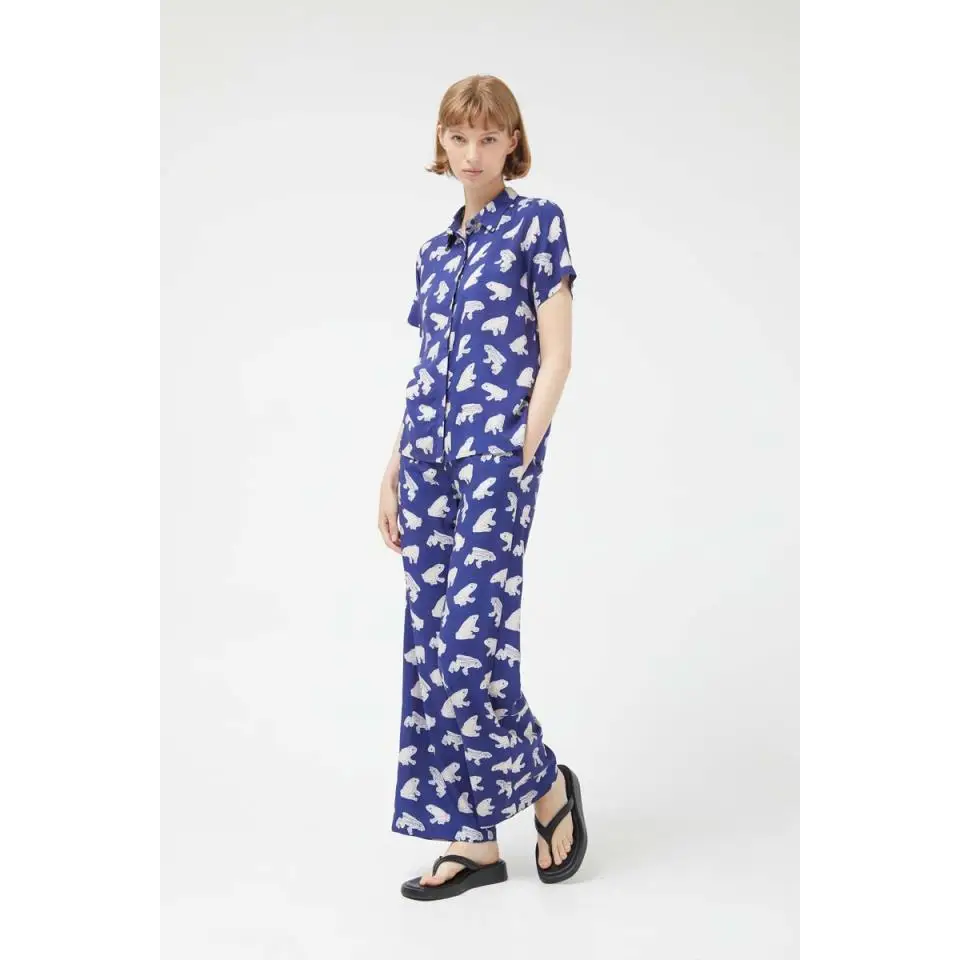 COMPAÑIA FANTASTICA CAMISA DE RANAS