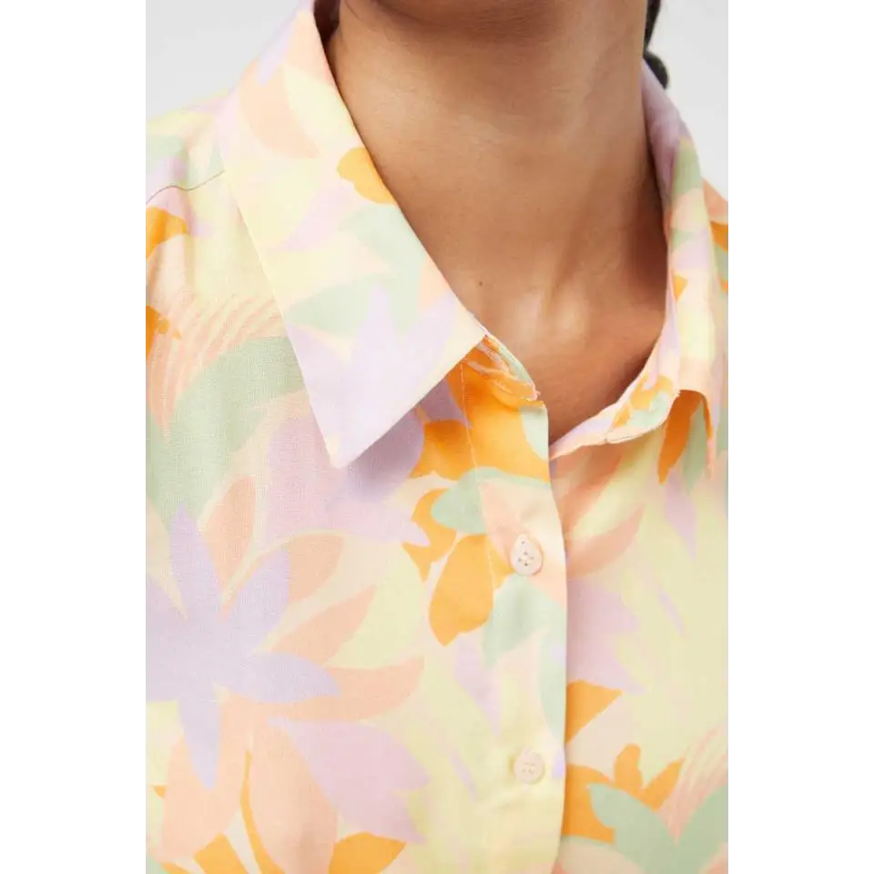COMPAÑÍA FANTÁSTICA CAMISA FLORES