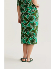 COMPAÑIA FANTASTICA FALDA MIDI CON ESTAMPADO PALM