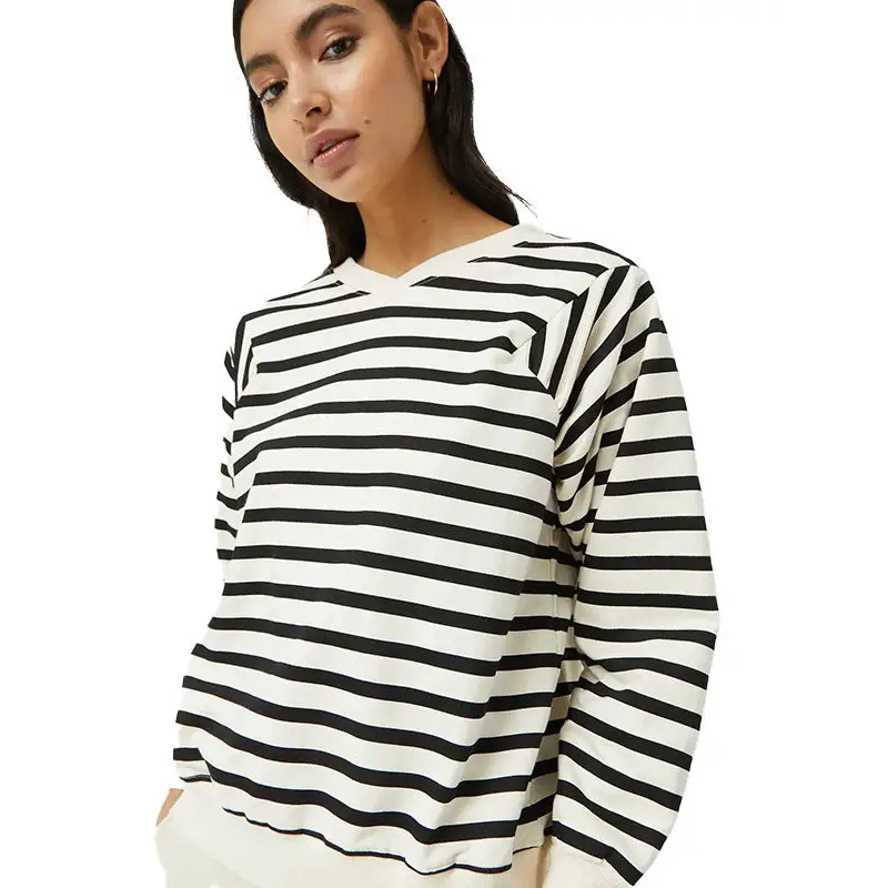 COMPAÑÍA FANTÁSTICA SUDADERA RAYAS BLANCAS Y NEGR