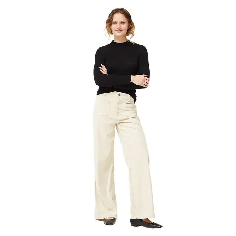 COMPAÑÍA FANTÁSTICA TOP CON CUELLO PERKINS NEGRO