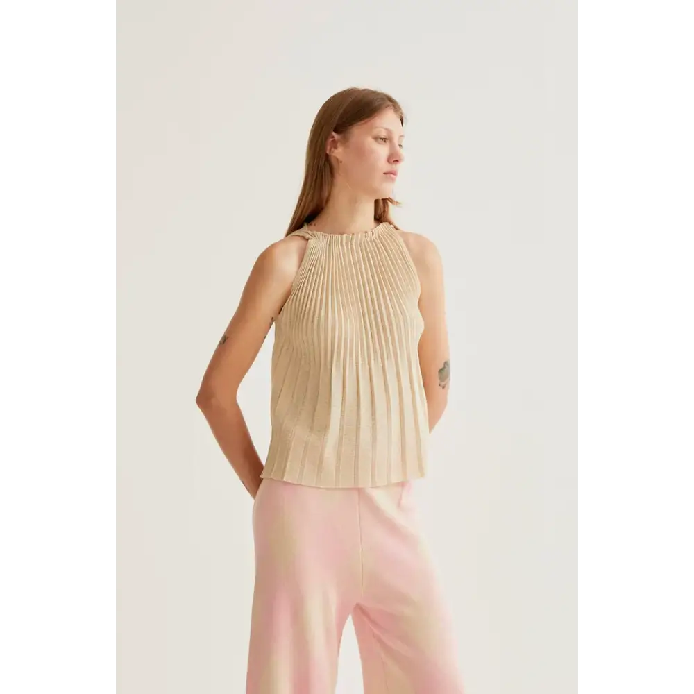 COMPAÑIA FANTASTICA TOP PLISADO BEIGE