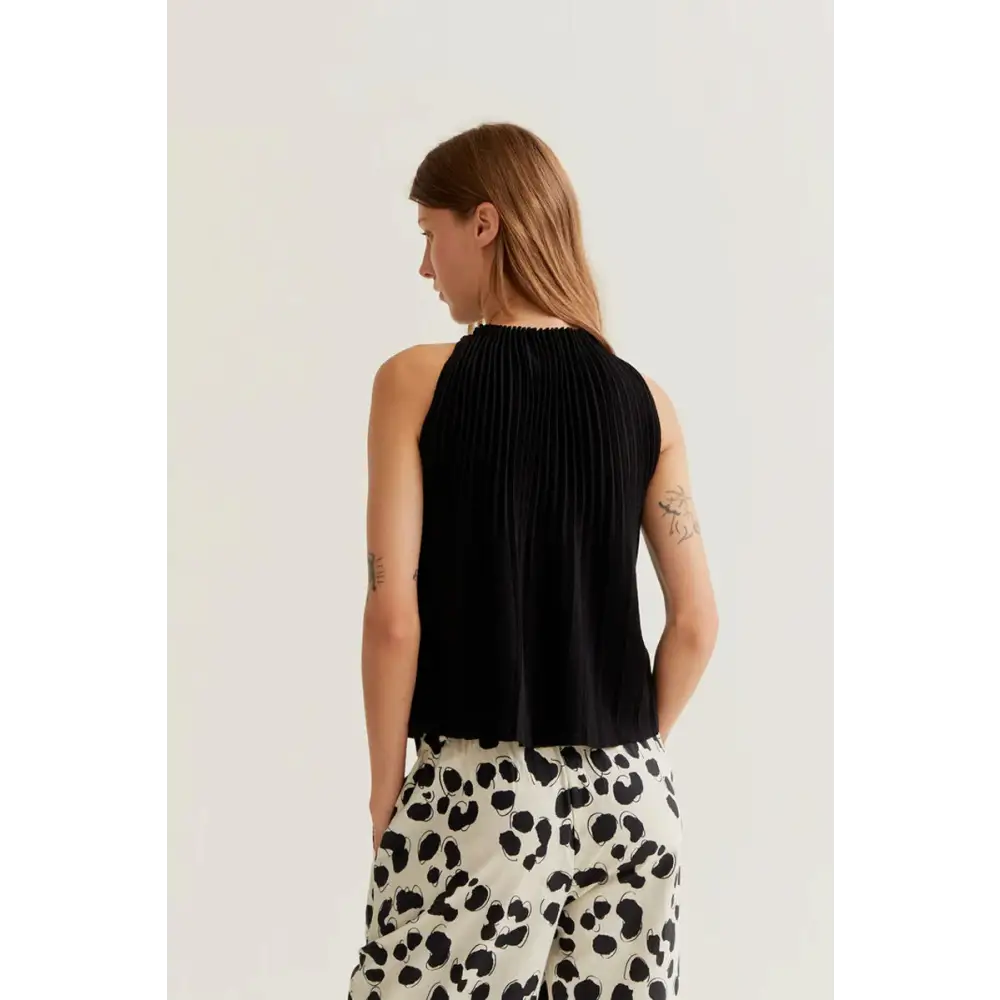 COMPAÑIA FANTASTICA TOP PLISADO NEGRO