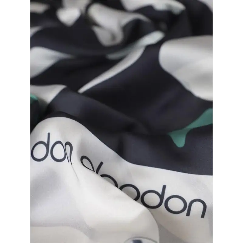 DON ALGODÓN PAÑUELO ESTAMPADO NEGRO Y VERDE - TALLA ÚNICA