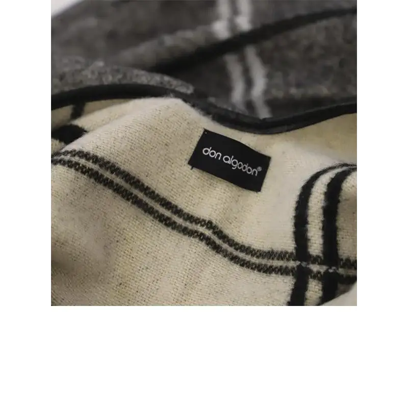 DON ALGODÓN PONCHO A CUADROS REVERSIBLE TARTÁN - TALLA ÚNICA