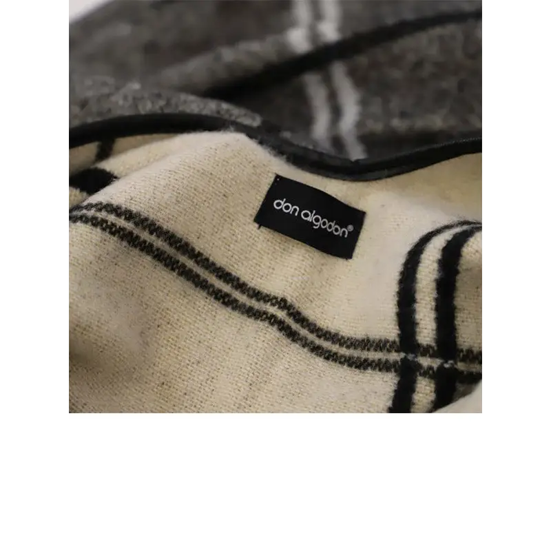 DON ALGODÓN PONCHO A CUADROS REVERSIBLE TARTÁN - TALLA ÚNICA