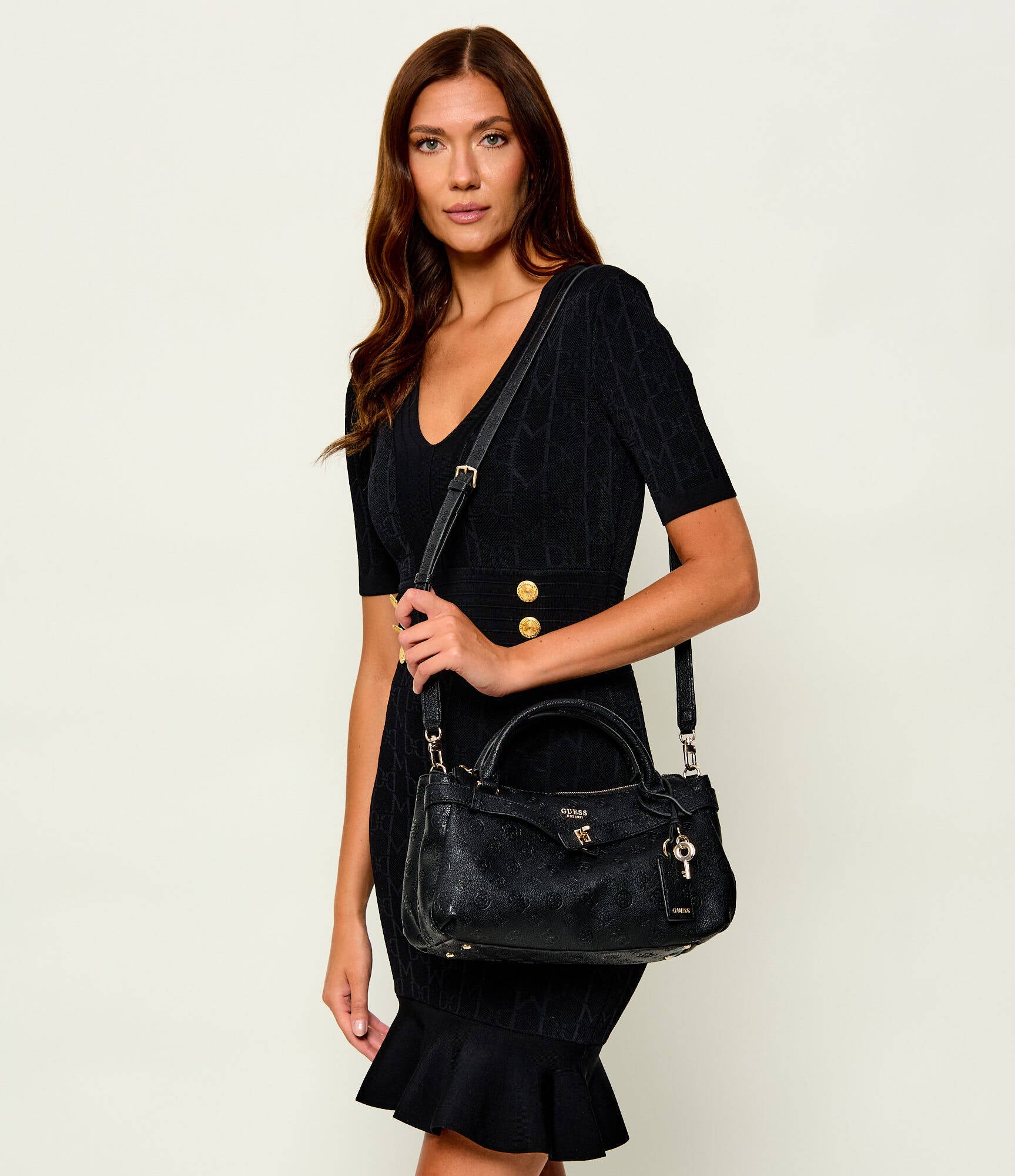 GUESS ELLA LOGO GIRLFRIEND CROSSBODY BLACK LOGO