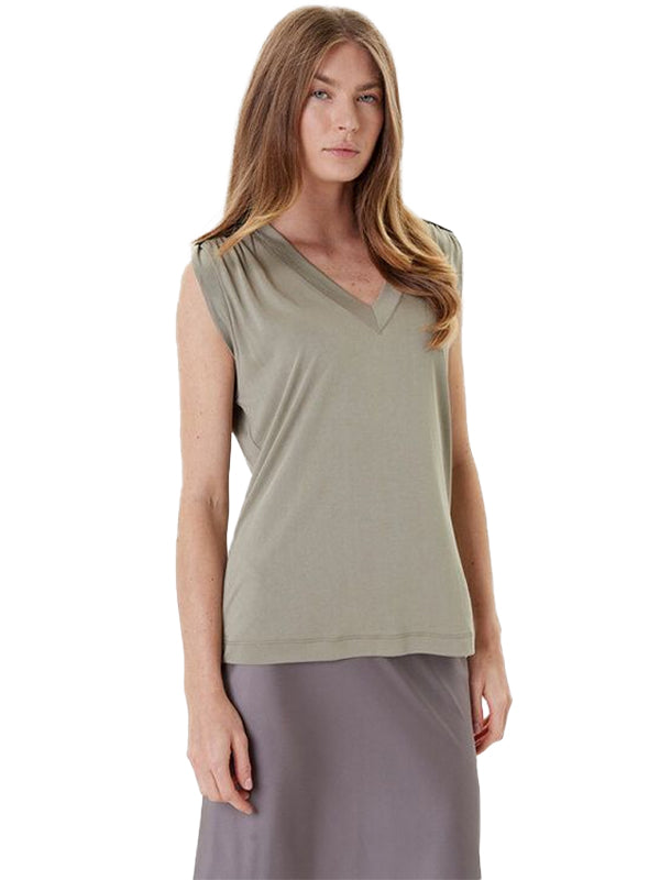 GUESS VN ELEVETED BASIC TOP SAGE LEAF - ROPA