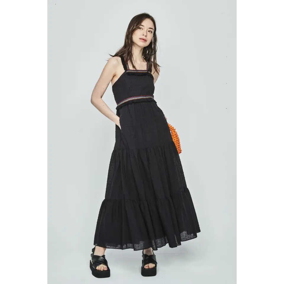 &amp; ME VESTIDO CHAVELA NEGRA